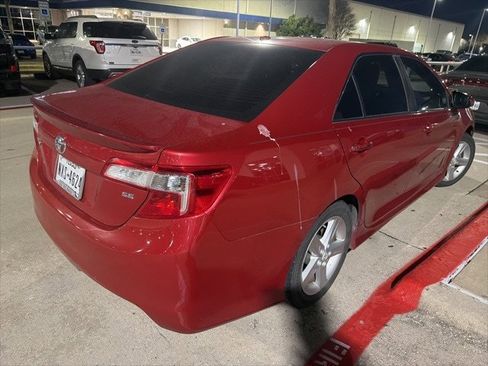 Used 2012 Toyota Camry SE image 5