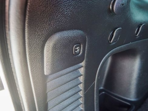 Used 2021 Jeep Grand Cherokee Limited w/ Luxury Group II image 12