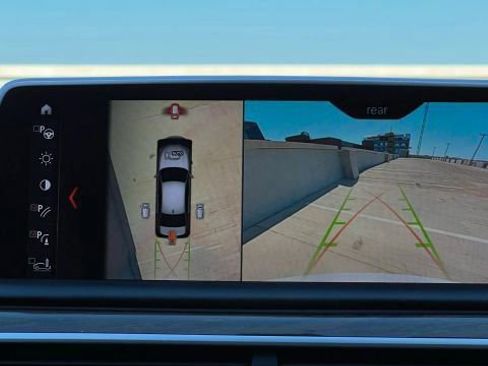 Used 2018 BMW 740i image 50