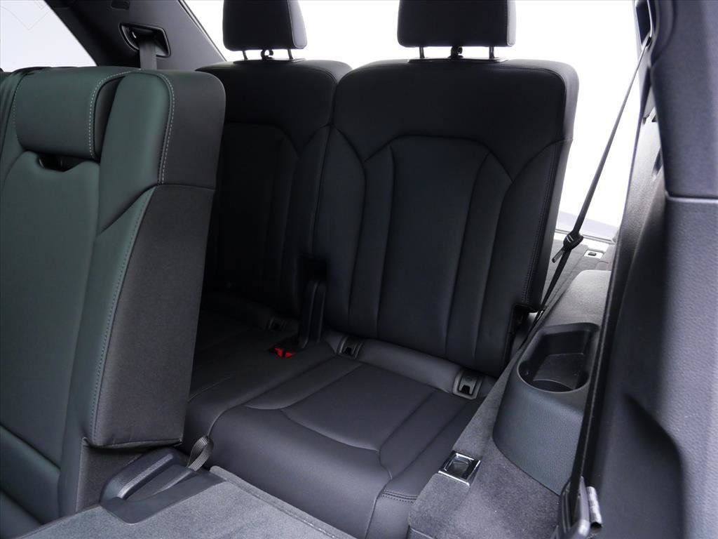 Used 2025 Audi Q7 2.0T Premium Plus AWD/4WD image 26