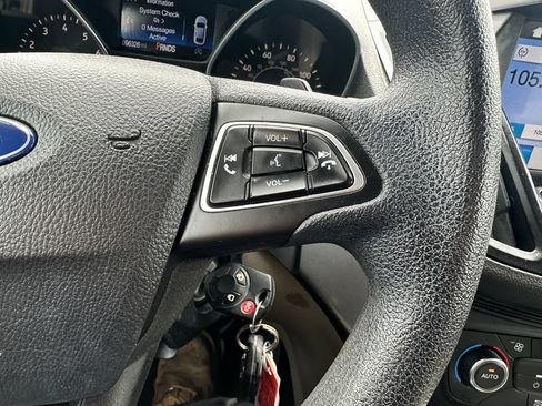Used 2017 Ford Escape SE w/ Equipment Group 201A AWD/4WD image 21