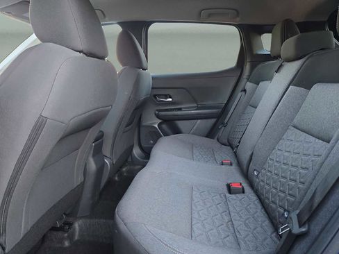 Used 2025 Nissan Kicks SV image 13