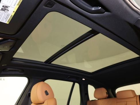 Used 2024 BMW X5 xDrive40i w/ Premium Package image 13