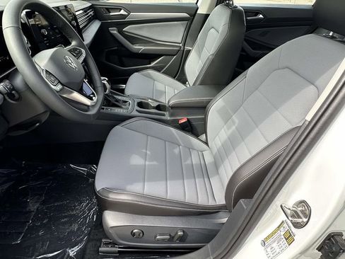 New 2026 Volkswagen Jetta SE image 13