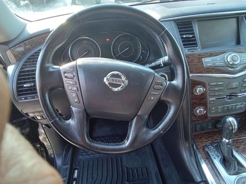 Used 2020 Nissan Armada SL image 16