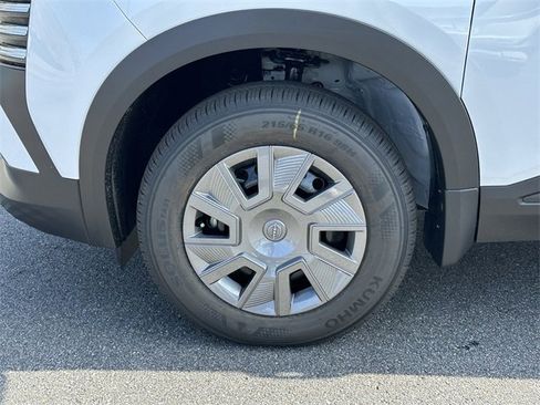 New 2026 Nissan Kicks S image 12