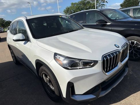 Used 2025 BMW X1 xDrive28i AWD/4WD image 6