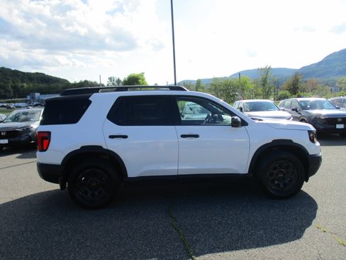 Certified 2026 Honda Passport TrailSport Elite image 4