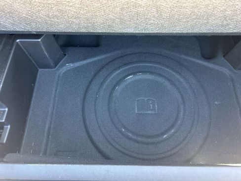 Used 2019 Chevrolet Equinox LS w/ LPO, Floor Liner Package AWD/4WD image 12