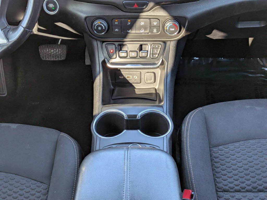 Used 2018 GMC Terrain SLE FWD image 19