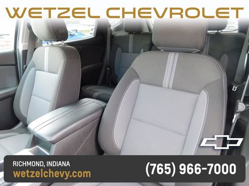 Used 2025 Chevrolet Blazer LT AWD/4WD image 15