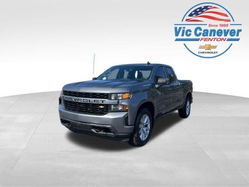 Used 2020 Chevrolet Silverado 1500 Custom w/ Custom Value Package image 1