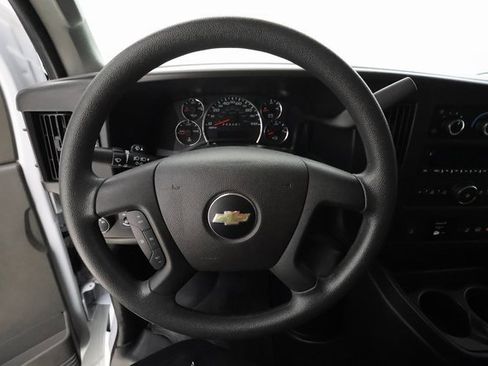 Used 2024 Chevrolet Express 3500 LT w/ LT Preferred Equipment Group image 10