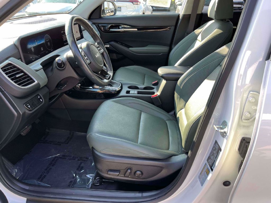 Used 2024 Kia Seltos SX w/ SX Sunroof Package AWD/4WD image 16