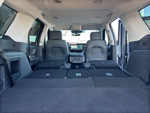 New 2026 Ford Expedition Active image 36