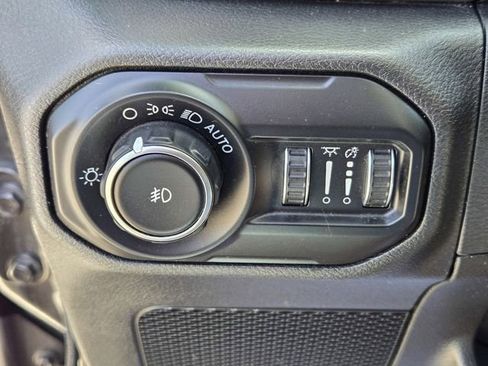 Used 2021 Jeep Wrangler Unlimited Sport AWD/4WD image 19