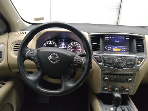 Used 2018 Nissan Pathfinder SL w/ SL Premium Package FWD image 22