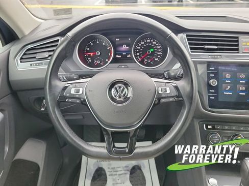 Used 2018 Volkswagen Tiguan SE image 9