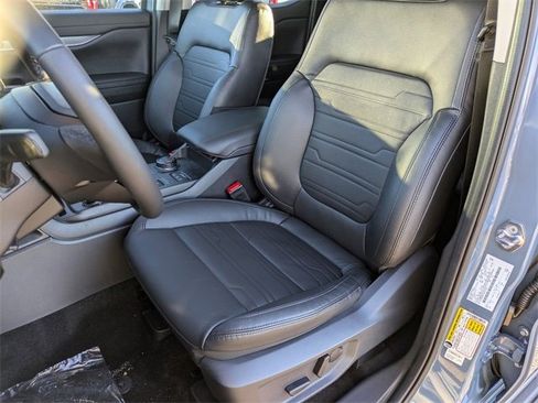 New 2025 Ford Ranger Lariat w/ FX4 Off-Road Package image 39