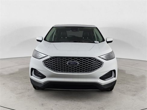 Certified 2024 Ford Edge SEL image 8