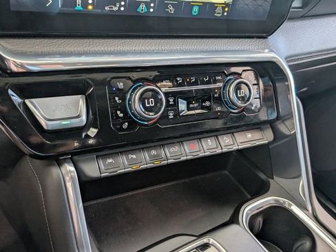 Used 2023 GMC Sierra 1500 Denali image 22