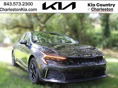 New 2025 Kia K5 LXS image 1