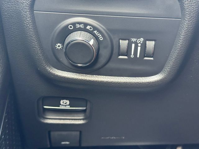 Certified 2023 Jeep Grand Cherokee L Laredo w/ Luxury Tech Group I AWD/4WD image 26