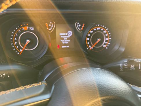 Used 2024 Jeep Wrangler Sport S image 18