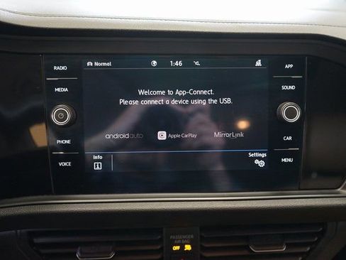 Used 2020 Volkswagen Jetta SEL image 37