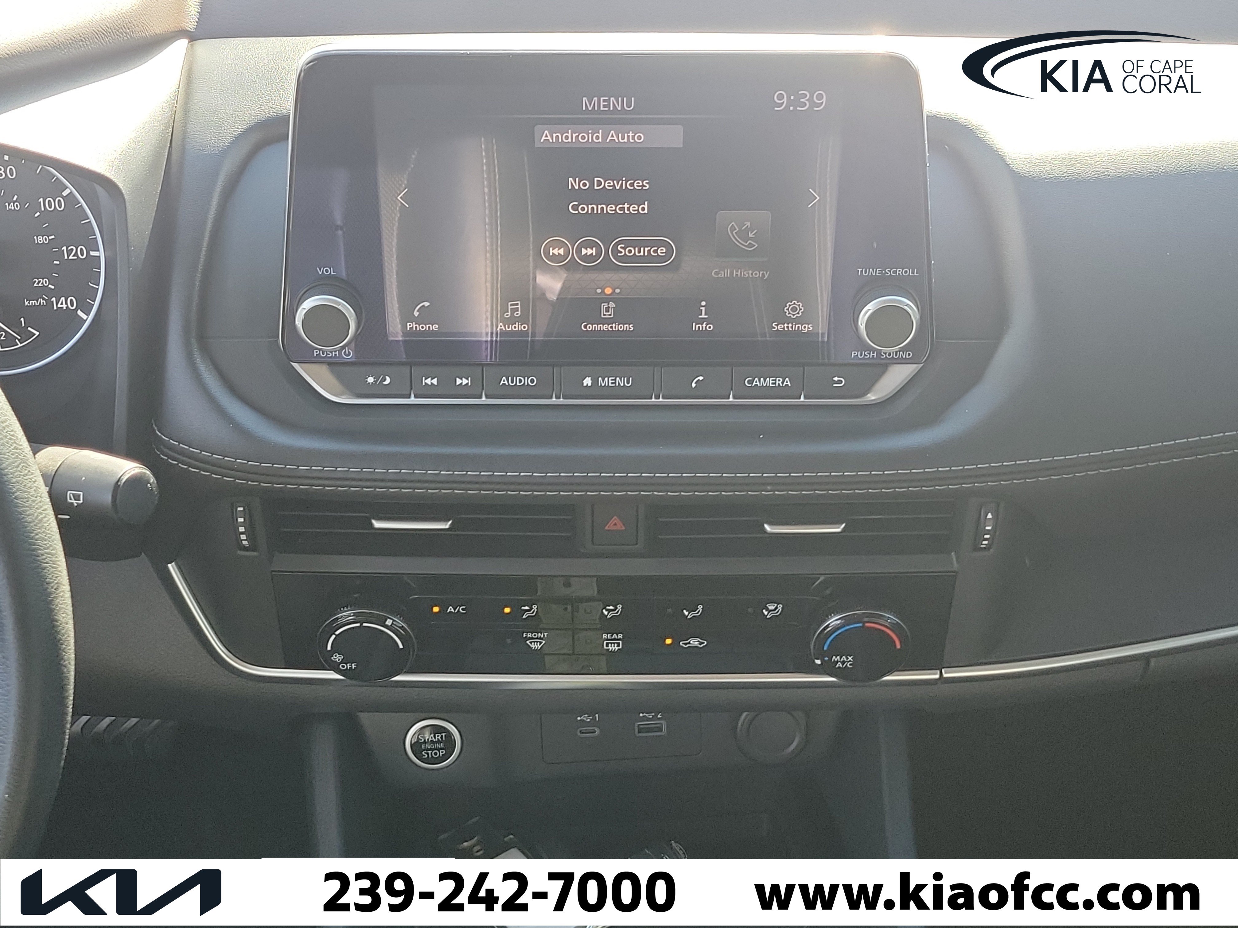 Used 2022 Nissan Rogue S FWD image 17