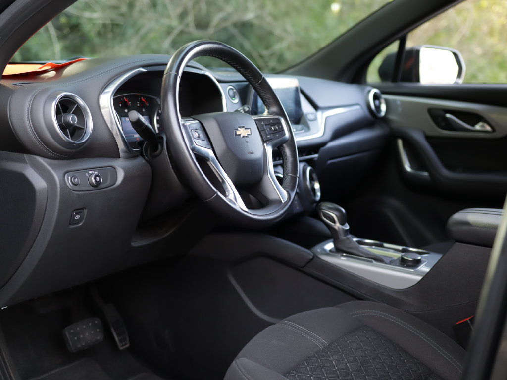 Used 2020 Chevrolet Blazer LT FWD image 9