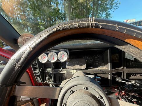 Used 1988 Jeep Comanche Pioneer image 8