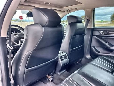 Certified 2018 Honda Accord Touring image 13