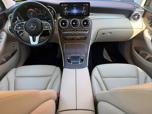 Used 2022 Mercedes-Benz GLC 300 4MATIC w/ Premium Package Lite image 18