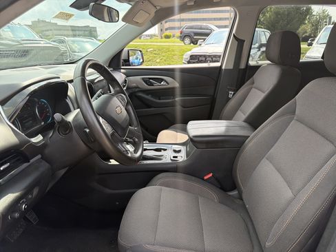 Used 2018 Chevrolet Traverse LT FWD image 14