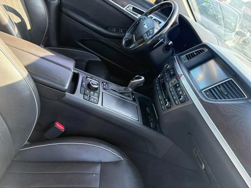 Used 2015 Hyundai Genesis 3.8 w/ Option Group 04 AWD/4WD image 38
