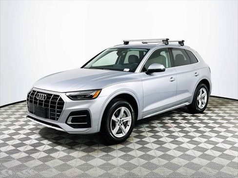 Certified 2023 Audi Q5 Premium w/ Convenience Package AWD/4WD image 3