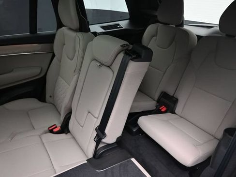 New 2026 Volvo XC90 T8 Plus w/ Protection Package Premier AWD/4WD image 22