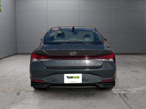 Used 2023 Hyundai Elantra SEL FWD image 10