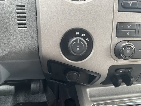 Used 2013 Ford F250 XLT w/ XLT Value Pkg image 37