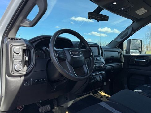 Used 2020 GMC Sierra 2500 4x4 Regular Cab w/ Convenience Package image 14