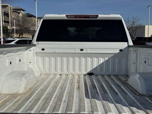 Used 2022 Chevrolet Silverado 2500 Custom w/ Custom Convenience Package image 28