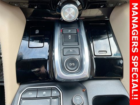 Used 2023 Acura MDX SH-AWD w/ Advance Package image 17