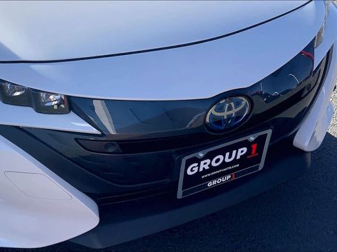 Used 2020 Toyota Prius Prime Limited image 29
