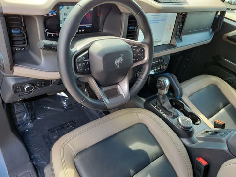 Used 2024 Ford Bronco Wildtrak AWD/4WD image 13