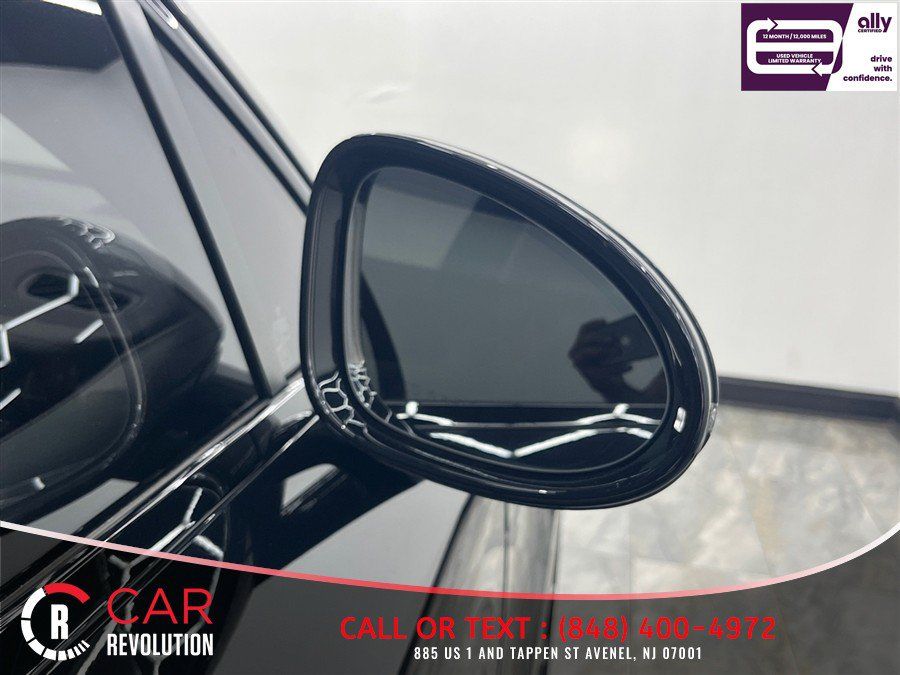 Used 2024 Porsche Macan GTS AWD/4WD image 53