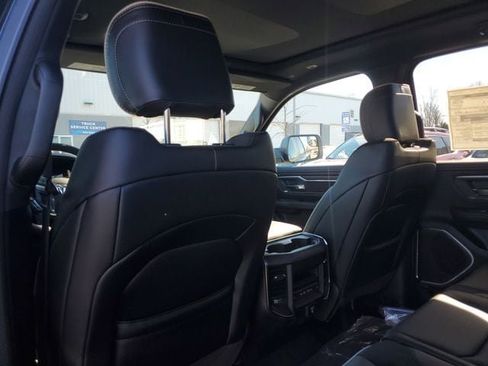 New 2026 RAM 1500 Laramie AWD/4WD image 15