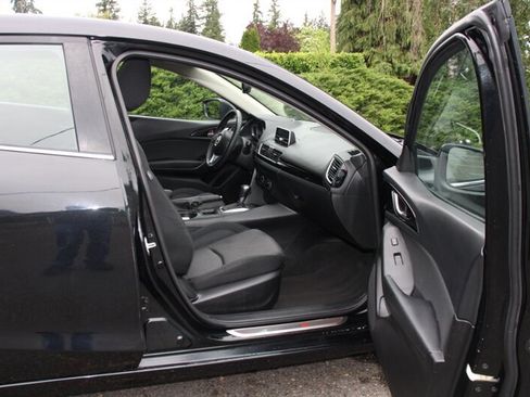 Used 2014 MAZDA MAZDA3 i Touring w/ Moonroof Package 1 FWD image 14