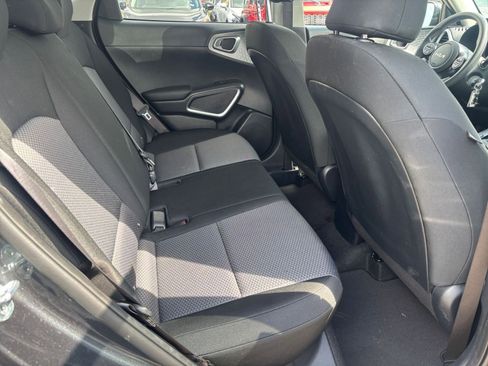 Used 2025 Kia Soul LX w/ LX Technology Package image 23
