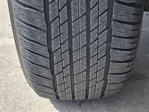 Used 2023 Lexus GX 460 Luxury w/ Sport Design Package image 20